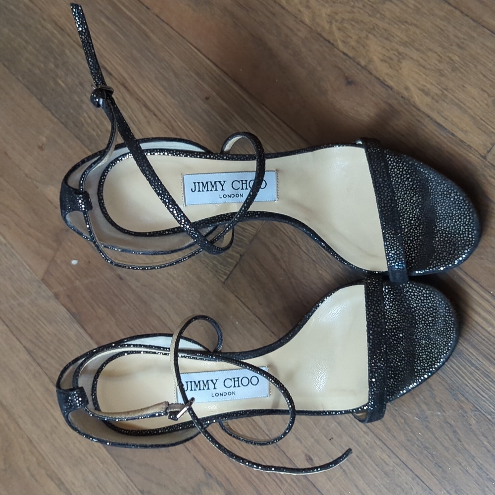 Shoe - Picture 6 of 6
